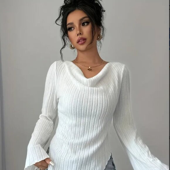 Tops - NWOT Elegant Long Sleeve Blouse – Stretchy, Chic Fall/Winter Wardrobe Essential